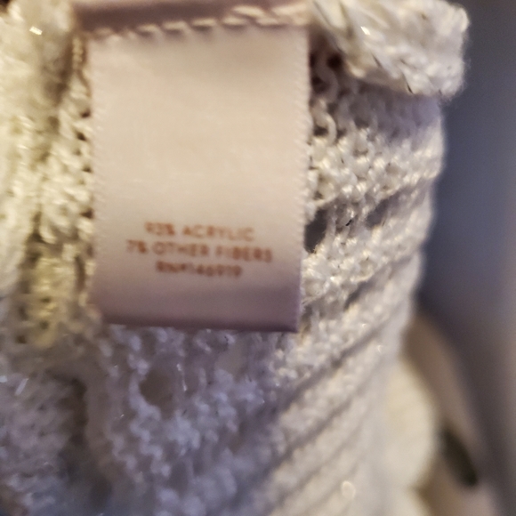 LC Lauren Conrad White Pointelle Crop Bell Sleeve Sweater - Picture 12 of 13